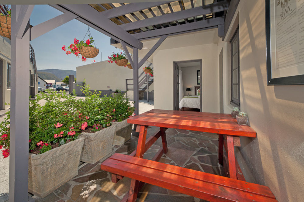 Twentyfour 17 Inn Hermanus Bagian luar foto